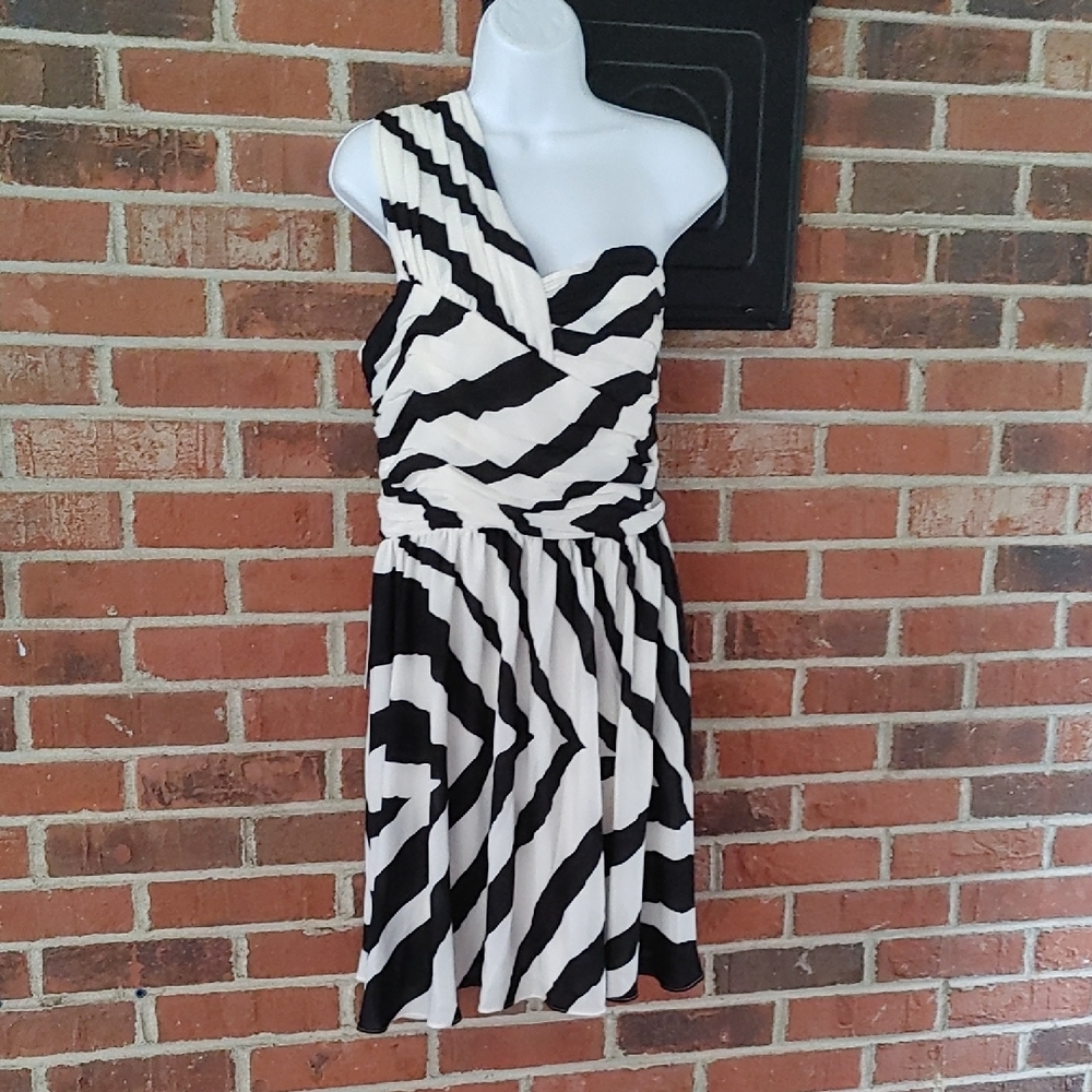 Express Black and White Zebra One Shoulder Runched Dress Size 12 (1676)